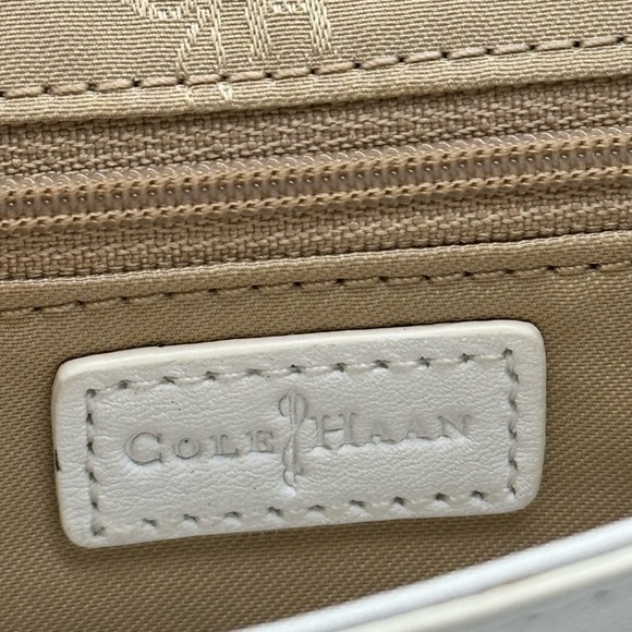 Cole Haan genuine leather white wristlet handbag purse - Picture 4 of 7